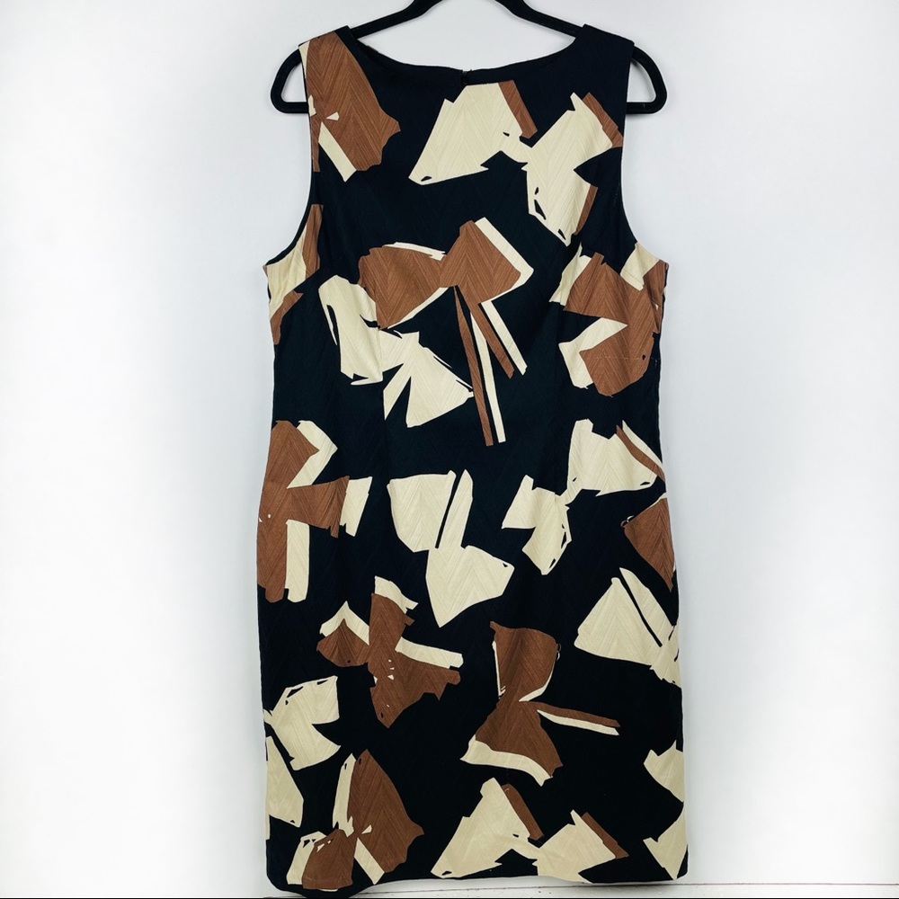 CHETTA B Black Textured Sheath Dress Size 16